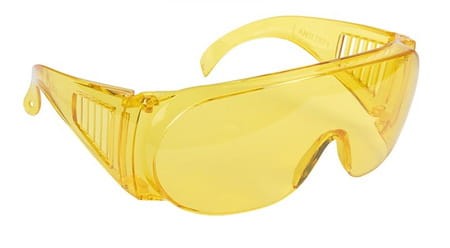 pol_pm_Okulary-UV-100-zolte-8126_1.jpg