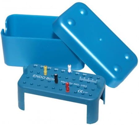 pol_pm_Pojemnik-endobox-prostokatny-na-40-instrumentow-843_1.jpg